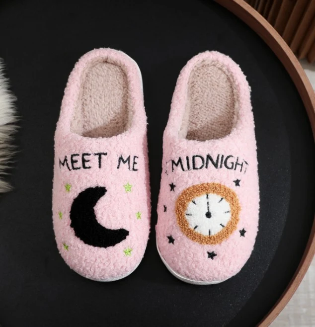 Pantufas de inverno de algodão para casais, masculino e feminino. Conforto e calor para seus pés em casa. Perfeitas para relaxar.