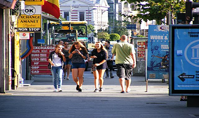 CLOTHES TO WEAR IN BUCHAREST IN SEPTEMBER AND HOW THE WEATHER IS