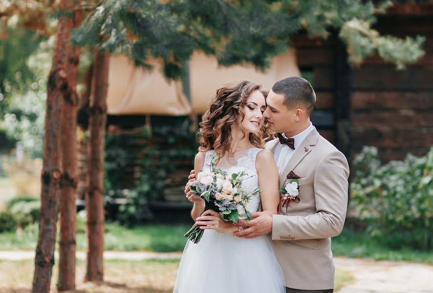 Wedding photographer Ruslan Komardin (runya). Photo of 6 October 2017