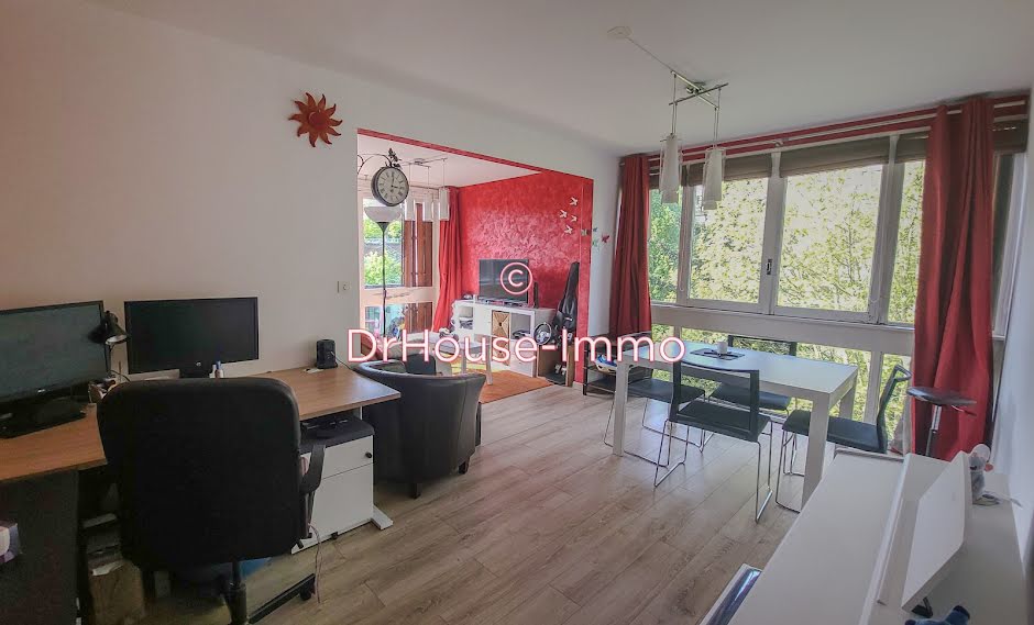 Vente appartement 5 pièces 83 m² à Fontenay-le-Fleury (78330), 200 000 €