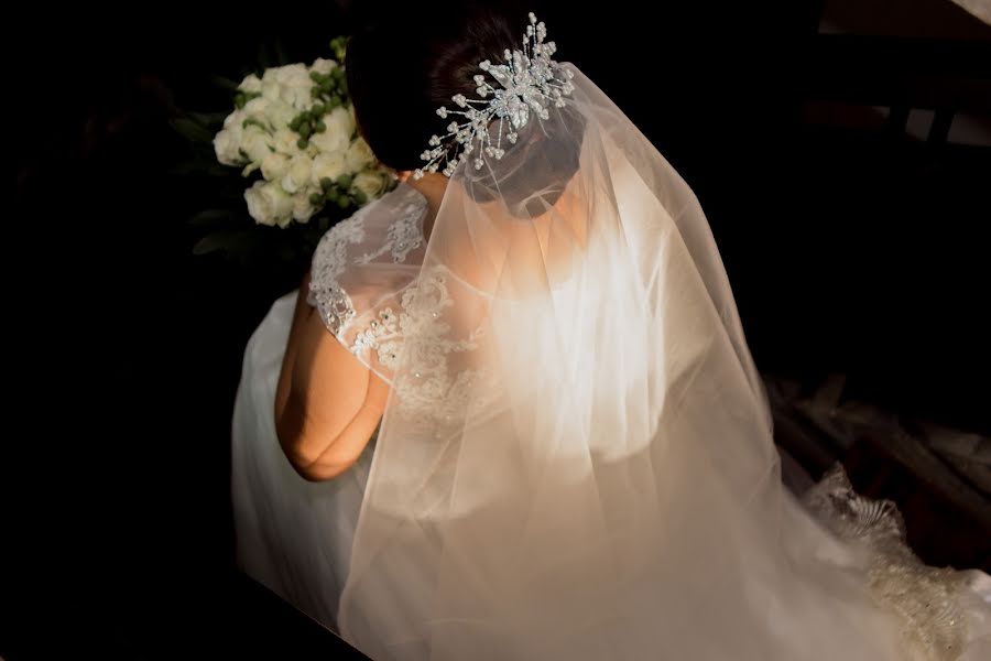 Fotógrafo de bodas Kix Navidad (imageone). Foto del 11 de febrero 2019