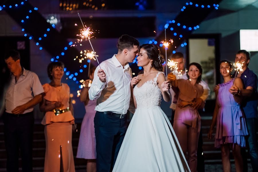 Fotografo di matrimoni Anna Sposobina (focustudio). Foto del 12 ottobre 2018