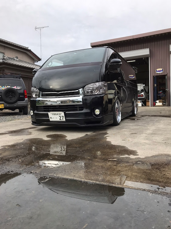 ハイエースバンの63カンパニーに関するカスタム事例の投稿画像1枚目