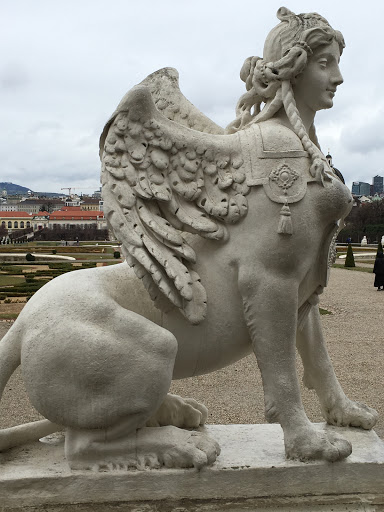 statue in Schloss Belvedere