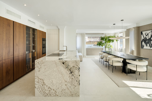 Prestige property for sale in Marbella (Spain) with terrace and panoramic view
