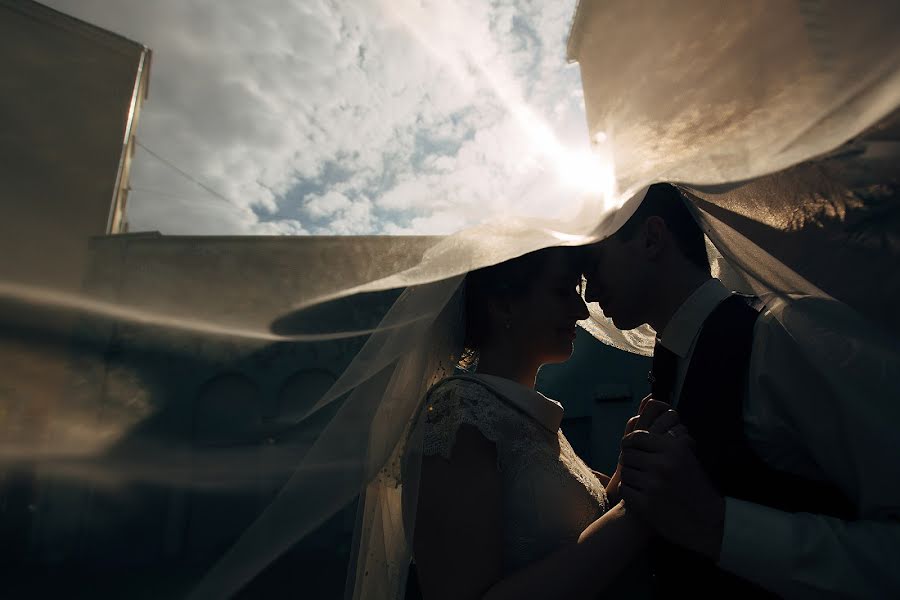 Fotógrafo de casamento Aleksandr Laskovenkov (laskovenkov). Foto de 13 de julho 2017