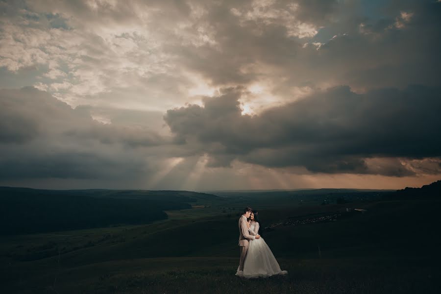 Wedding photographer Istoc Marius (istocmarius). Photo of 22 May 2019