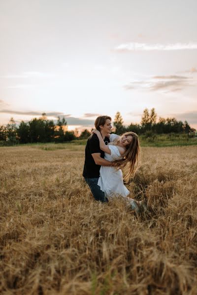 Fotógrafo de casamento Alena Kolyasnikova (fotokolasnikova). Foto de 10 de maio