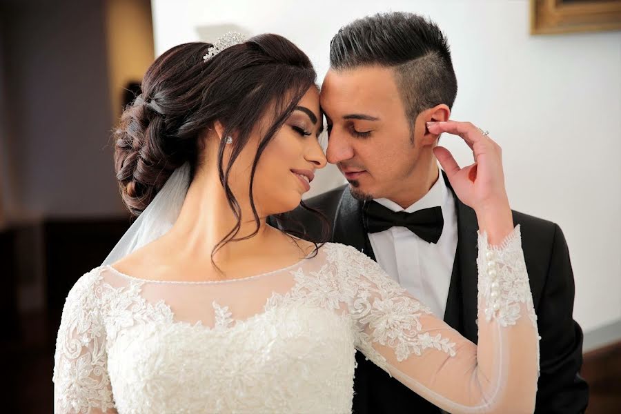 婚礼摄影师Sahin Demirbilek（sahin）。2019 3月8日的照片