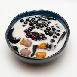 Hot Grass Jelly with Purple Rice