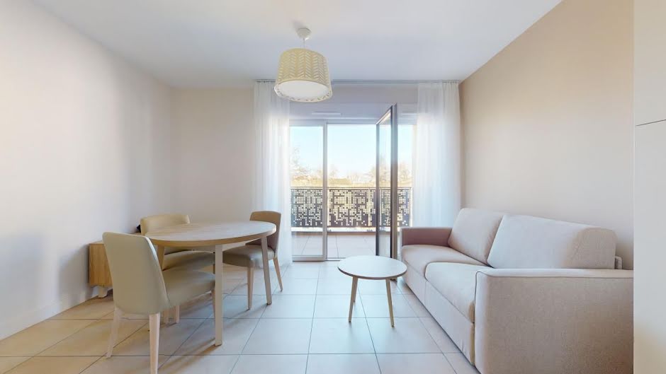 Location meublée appartement 3 pièces 56 m² à Villefranche-sur-saone (69400), 750 €