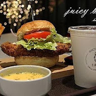 Juicy Burger 朱熹漢堡(台南開山店)