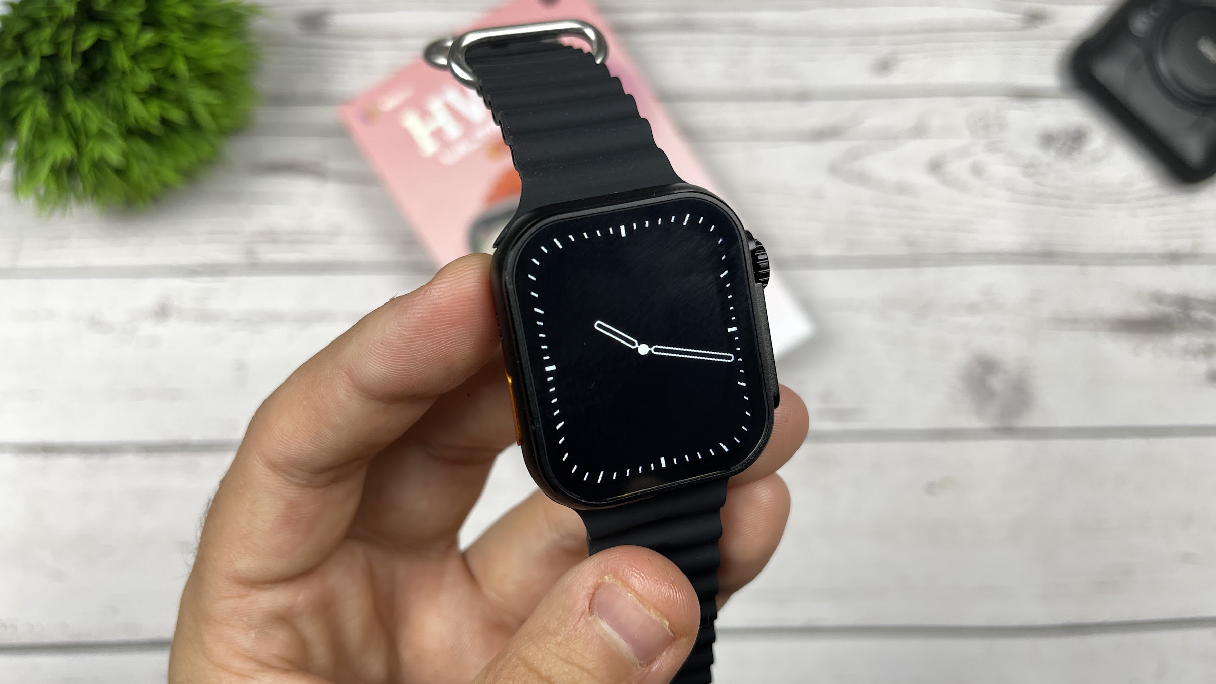 HW68 Ultra Mini Review: Affordable Elegance on Your Wrist at $24.99