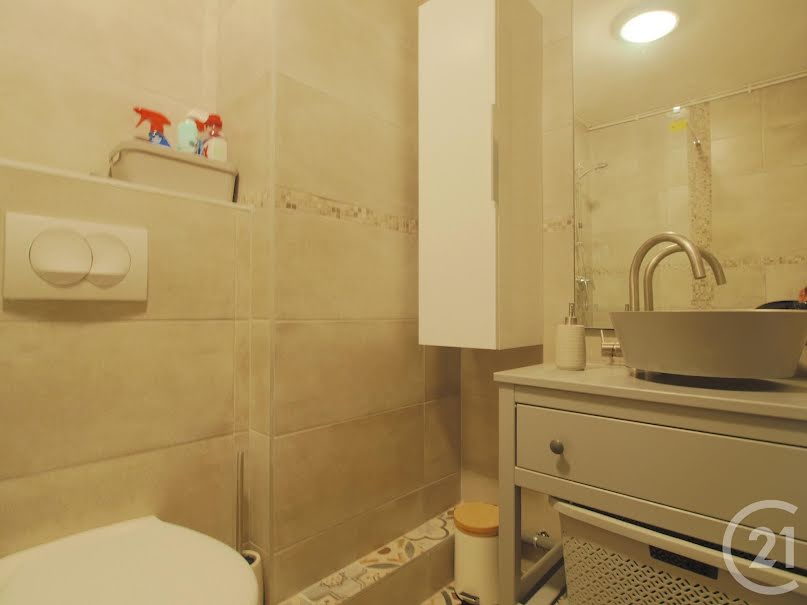 Location meublée appartement 1 pièce 28.38 m² à Montpellier (34000), 650 €