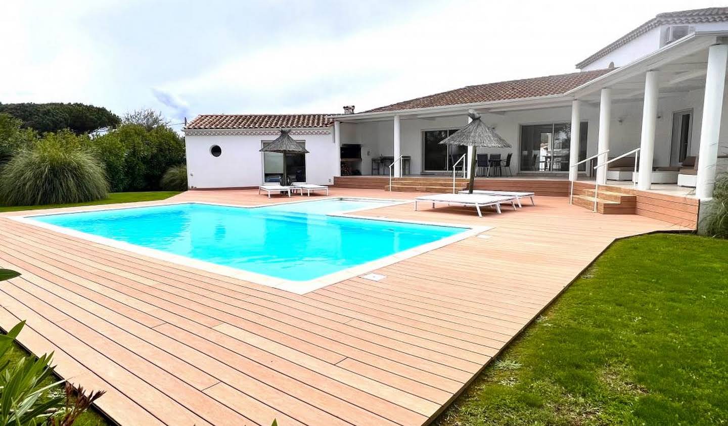 Villa with pool and terrace Grau d'Agde