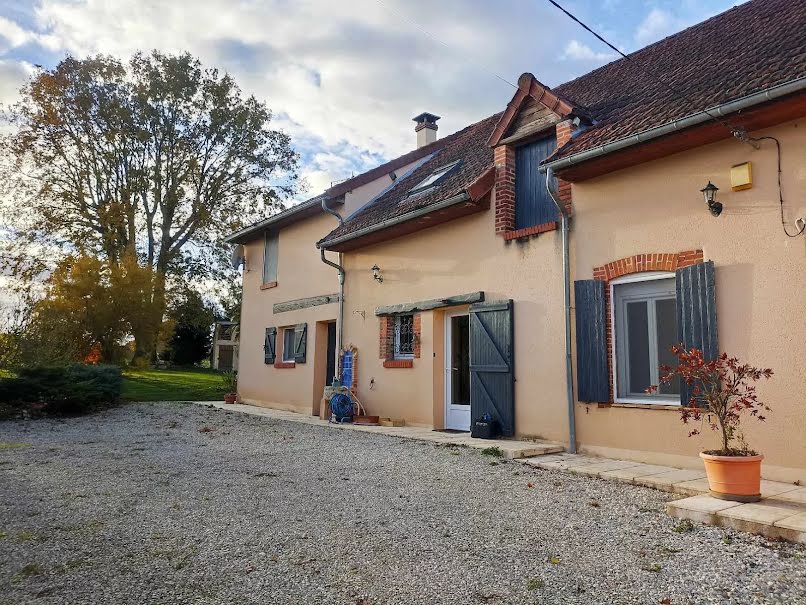 Vente maison 5 pièces 128 m² à Santranges (18240), 227 000 €