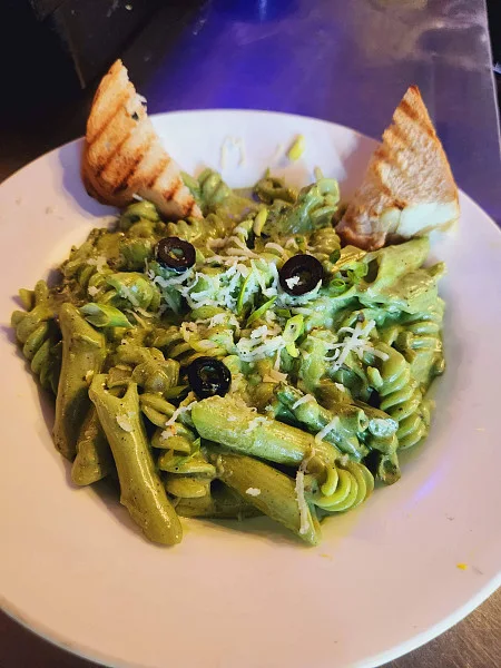 Veg Green Sauce Pasta