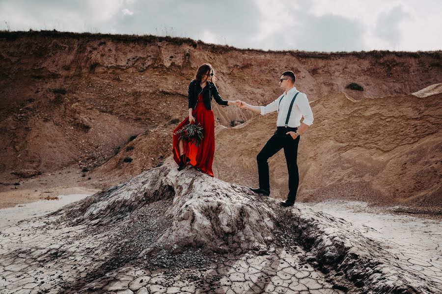 Fotografer pernikahan Maksim Osobenkov (osobenkovs). Foto tanggal 11 Juli 2019