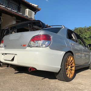 インプレッサ WRX STI