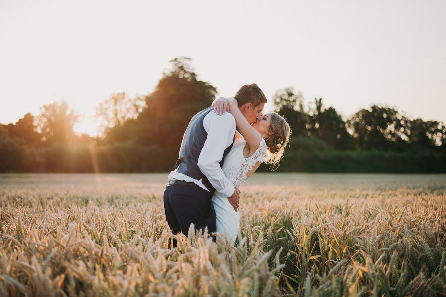 Wedding photographer Olivia Tisdall (oliviasusanna). Photo of 24 September 2018