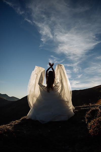 Fotógrafo de casamento Oleg Fedyshyn (olegfedyshyn). Foto de 10 de maio 2022