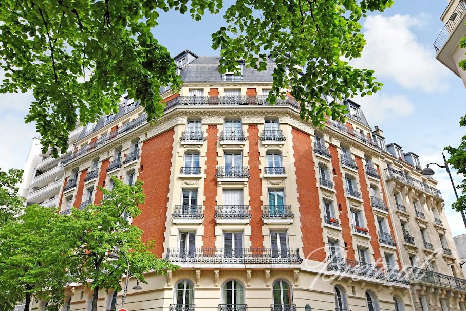 Vente appartement 3 pièces 74.7 m² à Paris 15ème (75015), 777 000 €