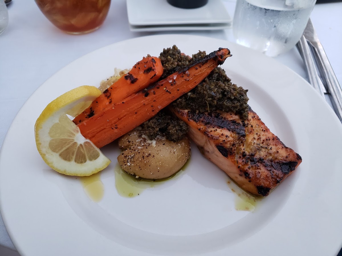 Salmon with pesto and parmesan potatoes