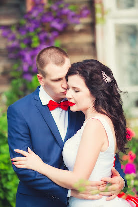 Fotógrafo de casamento Olga Chelysheva (olgafot). Foto de 27 de abril 2017