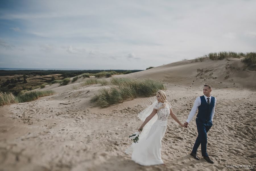 Fotografo di matrimoni Agata Šuopienė (agatastudiolt). Foto del 10 gennaio 2019