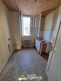 appartement à Saint-Amand-Montrond (18)