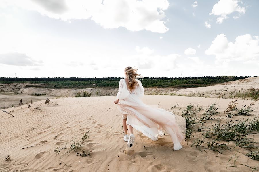 Wedding photographer Vyacheslav Kolmakov (slawig). Photo of 11 December 2022