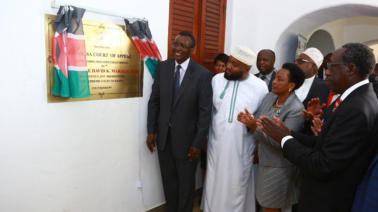 Chief Justice David Maraga (left) accompanied with Mombasa Governor Hassan Joho, deputy CJ Philomena Mwilu, Court of Appeal President Justice William Ouko among other judges and lawyers during the official opening of the Court of Appeal.