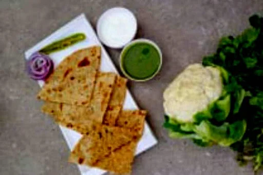 1 Gobi Paratha With Pickle