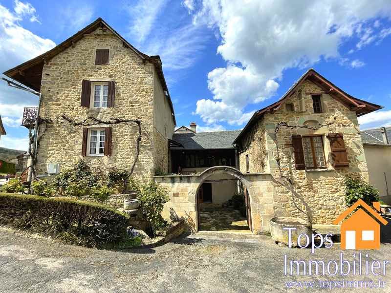 Vente maison 9 pièces 200 m² à Monteils (12200), 185 000 €