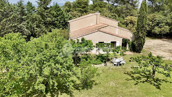 maison à Eygalières (13)