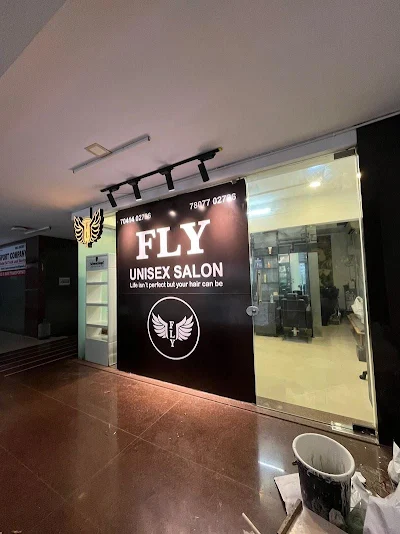 FLY unisex salon