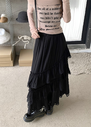 Title 7, Womens Summer Irregular Lace Cake Skirt. Light...