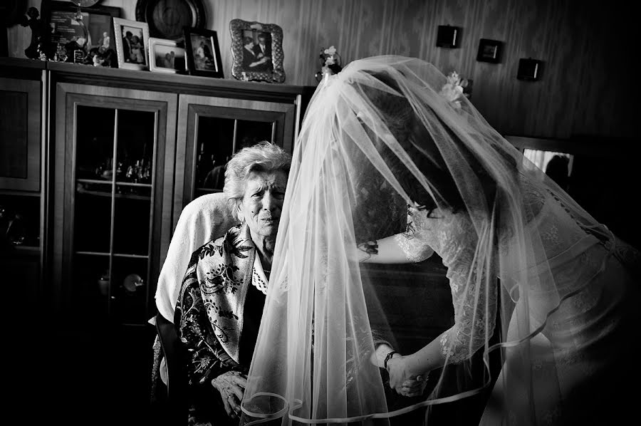 Fotografo di matrimoni Francesco Survara (survara). Foto del 28 gennaio 2014