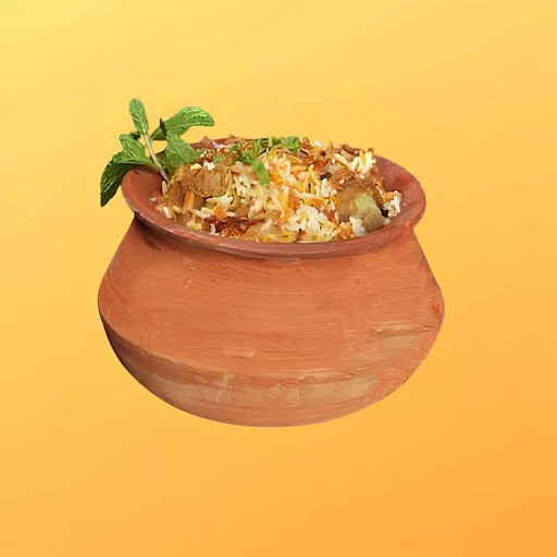 Lucknowi Chicken Biryani(In Handi Serving 1-2)