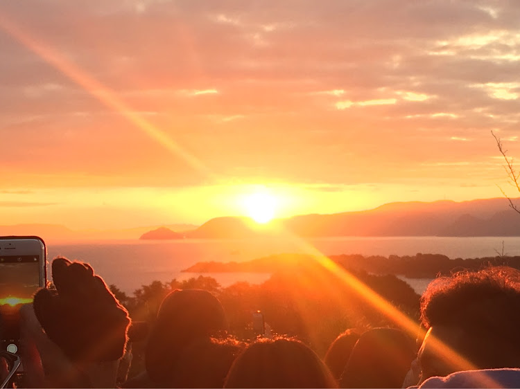 ゆぅさんが投稿したあけましておめでとうございます・初日の出・鷲羽山・2019に関するカスタム事例の投稿画像1枚目