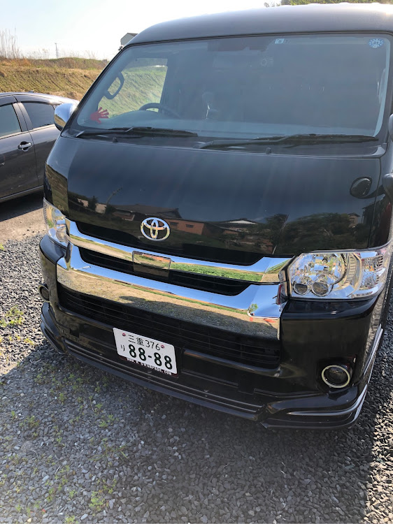 ハイエースワゴンのナギ【Hi-Links】さんが投稿したカスタム事例の投稿画像1枚目