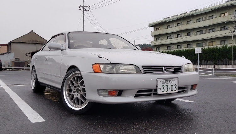 マークIIのずぶ濡れの愛車・GX90・90マークII・マークⅡ・グランデレガリアに関するカスタム事例の投稿画像3枚目