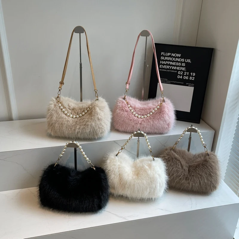 Sonbahar ve Kış Moda Omuz Çantası, İnci Zincirli Çapraz Çanta, Çok Yönlü İşe Gidip Gelme Koltuk Altı Peluş Kadın Çantası.