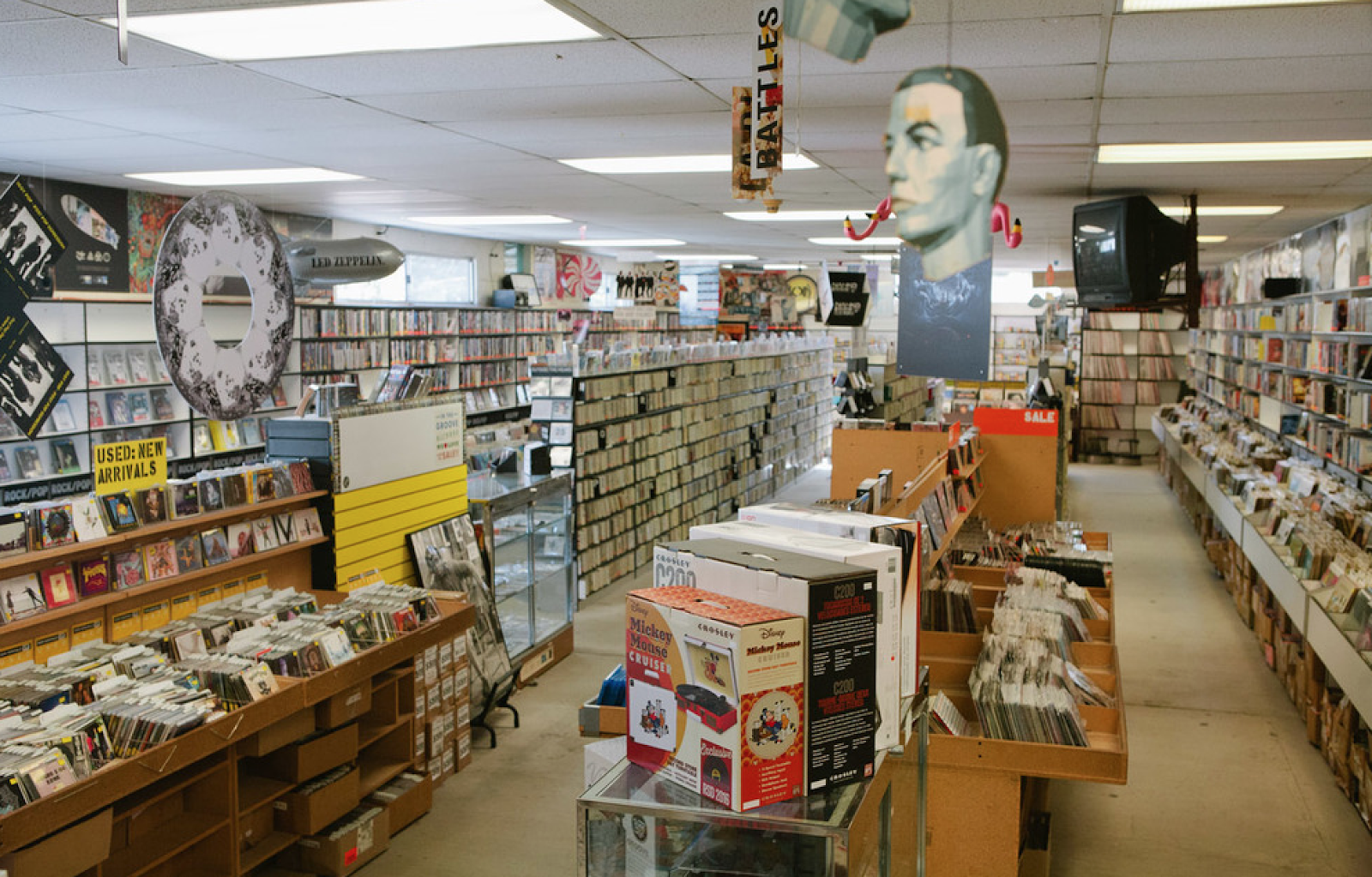 Local record store Lou’s Records in Encinitas, CA with large vinyl collection