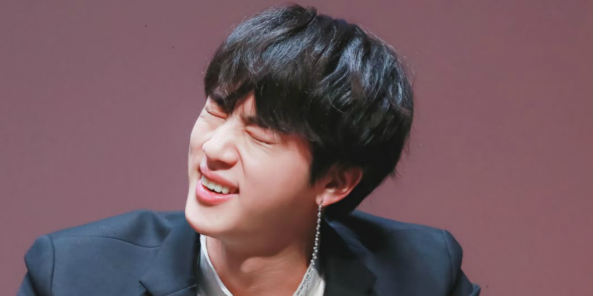 Moments when cameramen were not able to hold their emotions seeing  Worldwide Handsome Jin