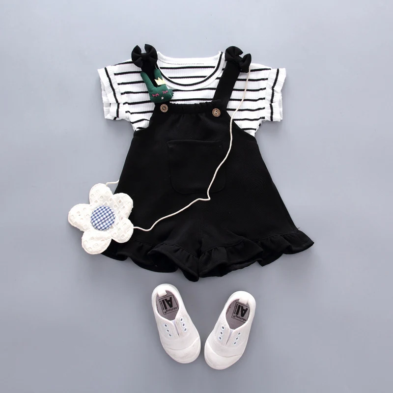 Conjunto Infantil Coreano para Bebê Menina com Estampa de Coelhinho Roupa de Verão Leve e Macia Ideal para Conforto e Estilo no Verão