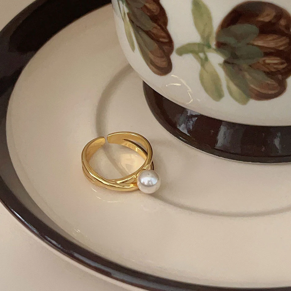 Koreaans stijl 925 Sterling Zilveren Parelring. Een elegante ring voor dames. Verfraai je look met deze tijdloze en verfijnde zilveren parelring.