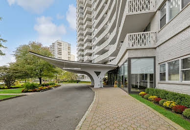 Apartment with terrace 1