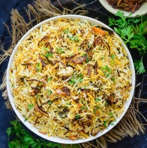 Veg Hyderabadi Dum Biryani