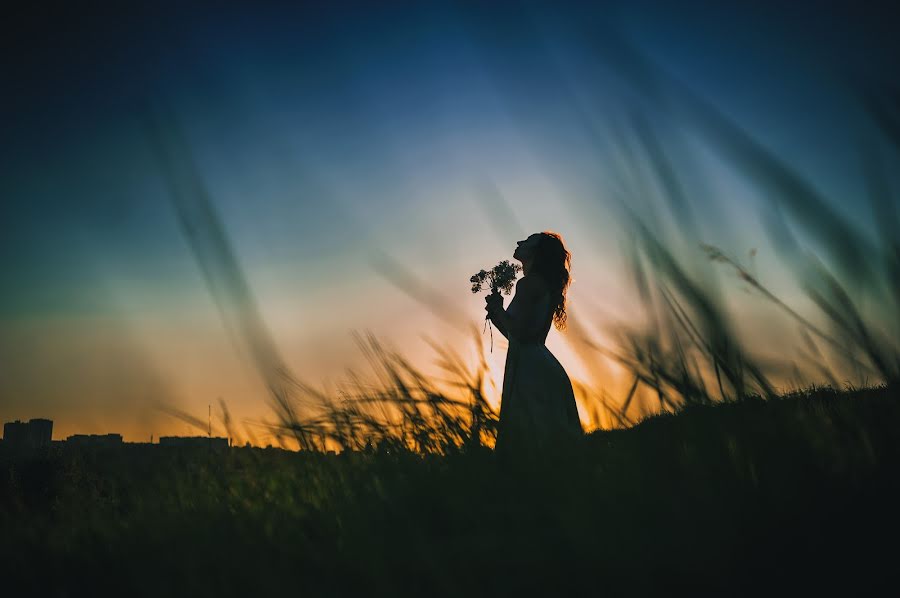 Fotografo di matrimoni Mariya Pashkova (lily). Foto del 16 maggio 2018